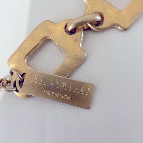 THE LIMITED BRASS CHAIN BELT LG LOGO TAG PRETTY BAR CLOSURE SOFT GOLD FEEL - Picture 6 of 7